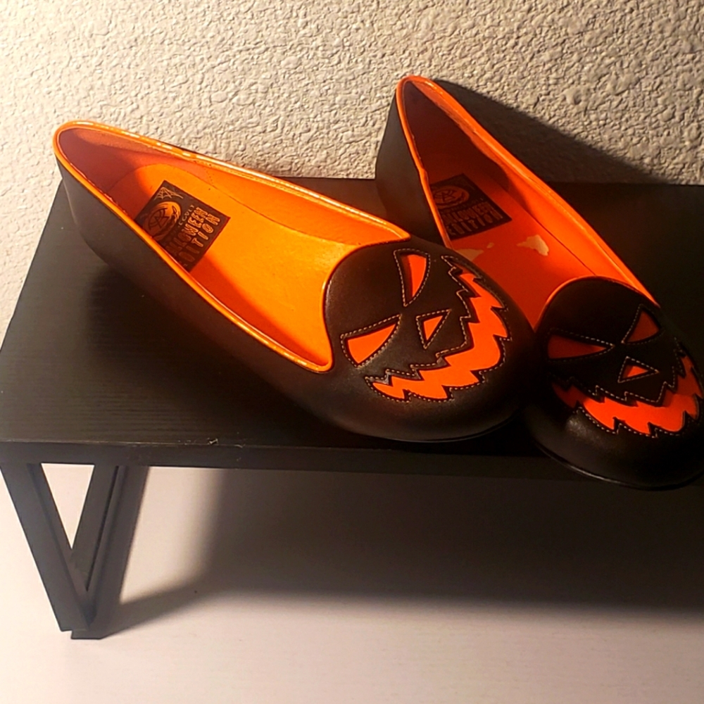 Strange Cvlt Pumpkin- Lydia Flats